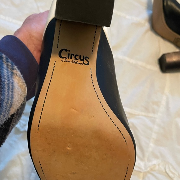 practically New! - Picture 2 of 5